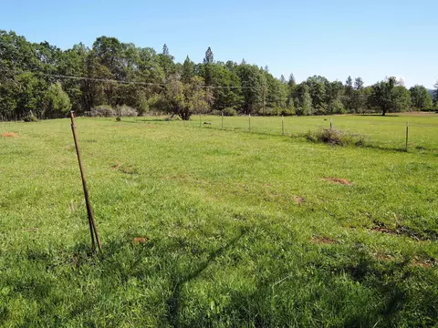 27723 Raspberry Ln, Oak Run, CA 96069 photo 20