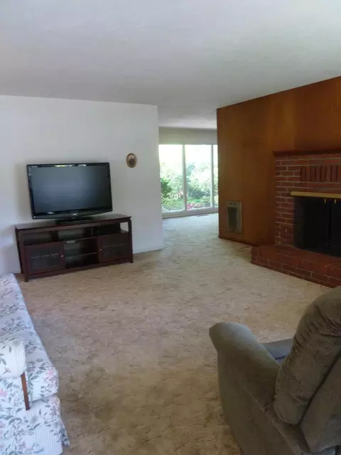 2930 Pioneer Dr, Redding, CA 96001 photo 7
