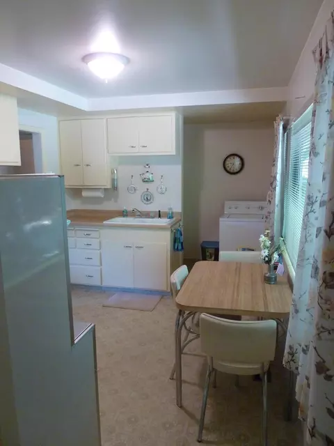 2930 Pioneer Dr, Redding, CA 96001 photo 12