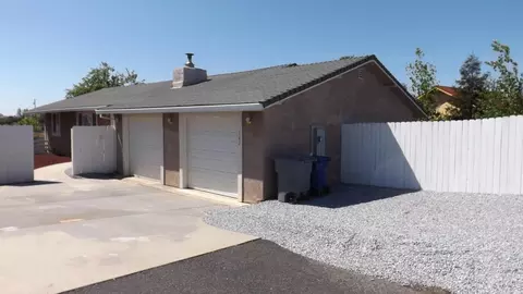 1782 Collyer Dr, Redding, CA 96003 photo 1
