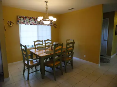 7054 Hermosa Way, Redding, CA 96002 photo 4