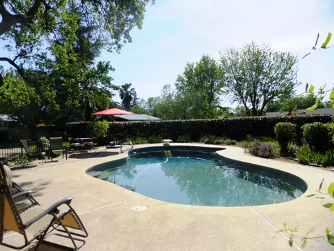 7054 Hermosa Way, Redding, CA 96002 photo 2