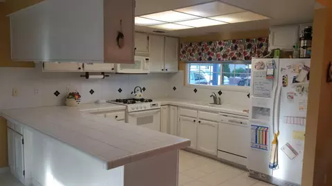 7054 Hermosa Way, Redding, CA 96002 photo 3
