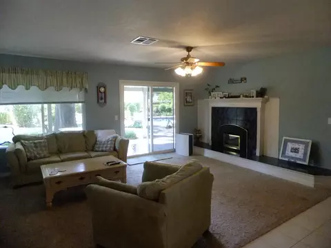 7054 Hermosa Way, Redding, CA 96002 photo 6