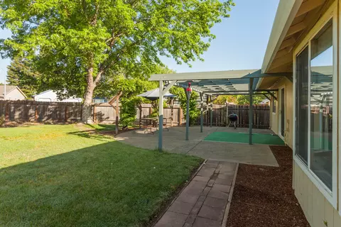 6710 Mullen Pkwy, Redding, CA 96001 photo 23