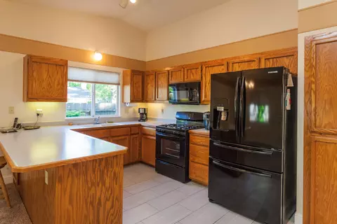 6710 Mullen Pkwy, Redding, CA 96001 photo 8