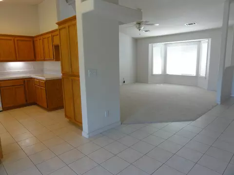 1325 Lavender Way, Redding, CA 96003 photo 8