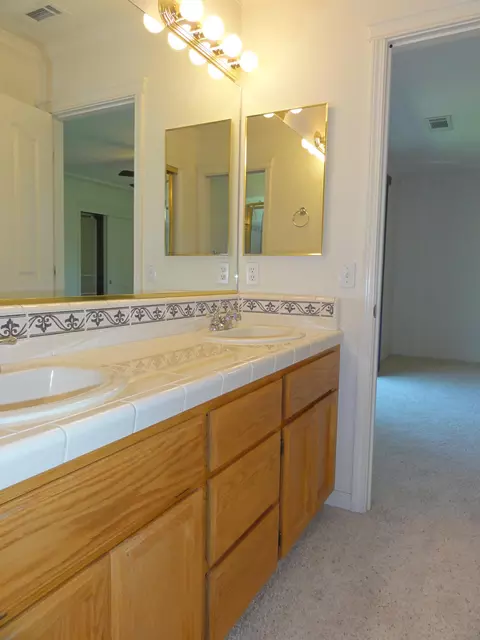1325 Lavender Way, Redding, CA 96003 photo 23
