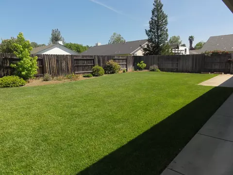 1325 Lavender Way, Redding, CA 96003 photo 28