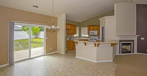 2377 Suzette Ave, Redding, CA 96002 photo 13