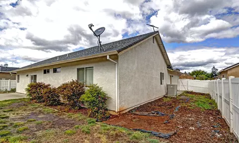 2377 Suzette Ave, Redding, CA 96002 photo 7