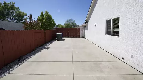 893 Paramount Way, Redding, CA 96003 photo 27
