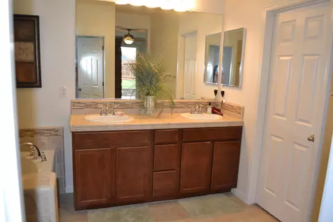 3364 Carlsbad Ct, Redding, CA 96002 photo 18