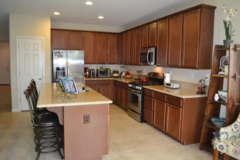 3364 Carlsbad Ct, Redding, CA 96002 photo 13