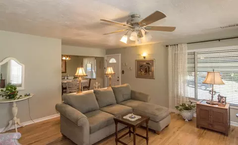 1615 Walnut Ave, Redding, CA 96001 photo 4