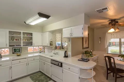 1615 Walnut Ave, Redding, CA 96001 photo 9