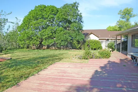 2117 Tiburon Dr, Redding, CA 96003 photo 16