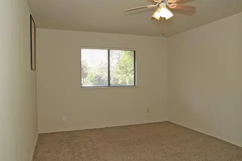 2117 Tiburon Dr, Redding, CA 96003 photo 7