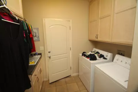 12068 Kern Dr, Redding, CA 96003 photo 9