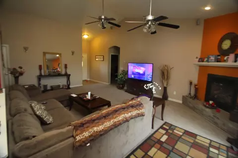 12068 Kern Dr, Redding, CA 96003 photo 16