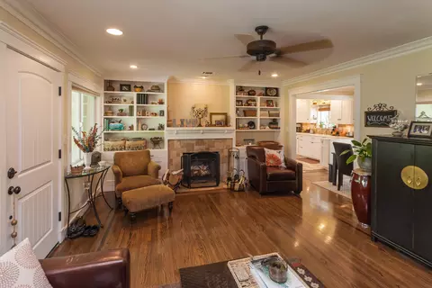 3520 Sunset Dr, Redding, CA 96001 photo 7