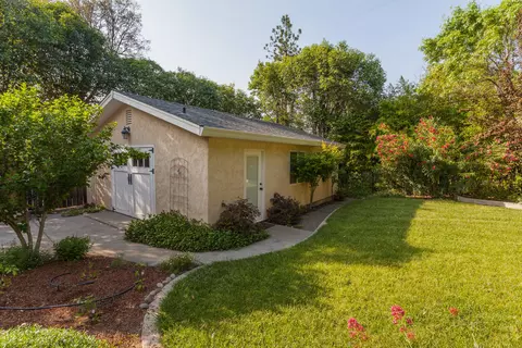 3520 Sunset Dr, Redding, CA 96001 photo 57