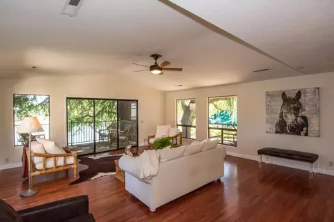 3050 Valentine Ln, Redding, CA 96001 photo 5