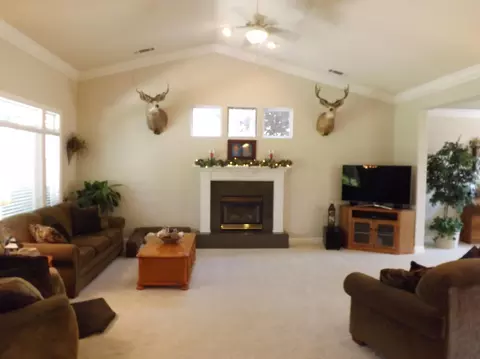 3048 Madison River Dr, Redding, CA 96002 photo 4