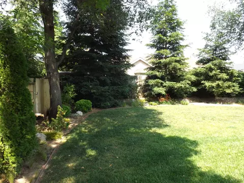 3048 Madison River Dr, Redding, CA 96002 photo 21