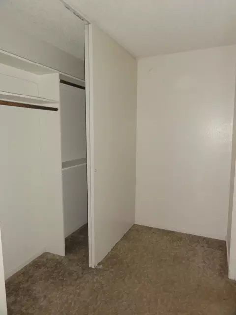 4625 Castle Ct, Redding, CA 96001 photo 8
