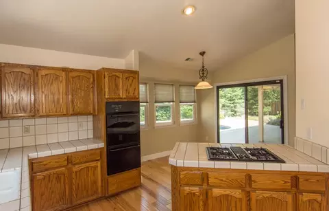 4323 Wild Flower Way, Redding, CA 96001 photo 12