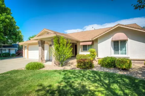 4323 Wild Flower Way, Redding, CA 96001 photo 2