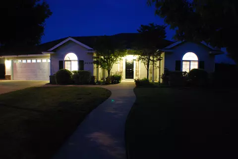 2845 Aspen Glow Ln, Redding, CA 96001 photo 3