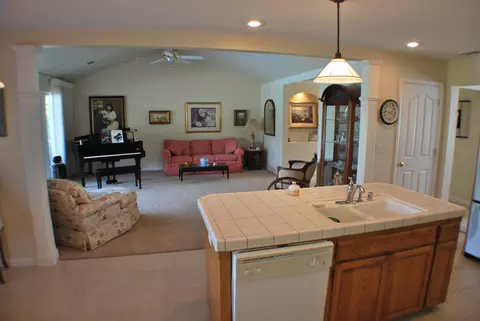 2845 Aspen Glow Ln, Redding, CA 96001 photo 7