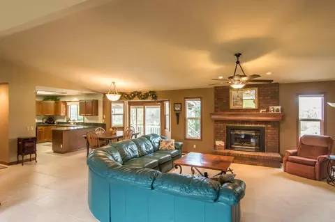 4734 Columbine Dr, Redding, CA 96002 photo 8