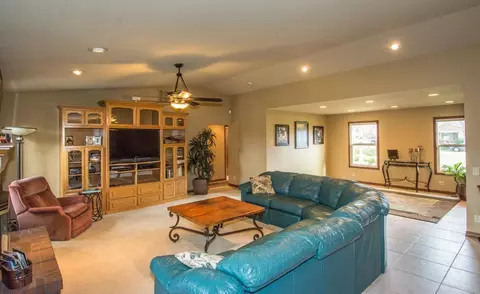 4734 Columbine Dr, Redding, CA 96002 photo 10