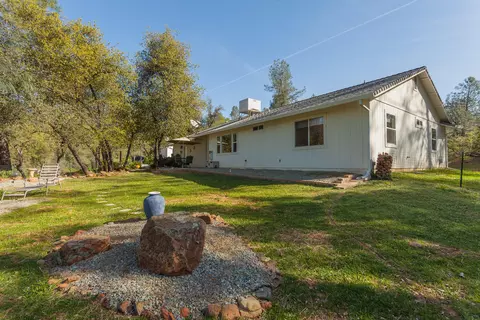 20590 Terri Lee, Redding, CA 96003 photo 7