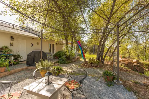 20590 Terri Lee, Redding, CA 96003 photo 12