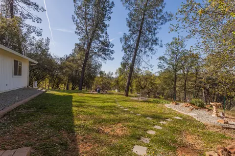 20590 Terri Lee, Redding, CA 96003 photo 10