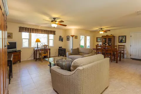 20590 Terri Lee, Redding, CA 96003 photo 13