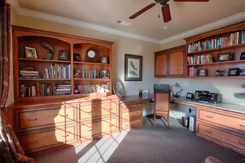 4642 Nantucket Dr, Redding, CA 96001 photo 12