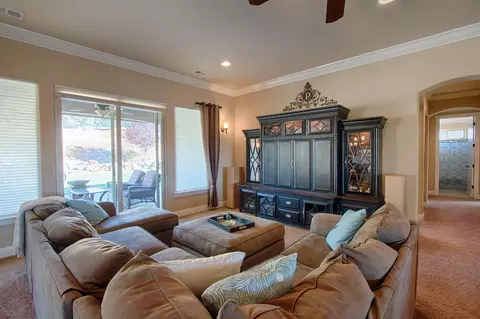 4642 Nantucket Dr, Redding, CA 96001 photo 11