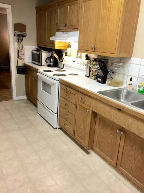 1102 3rd St, Redding, CA 96002 photo 4