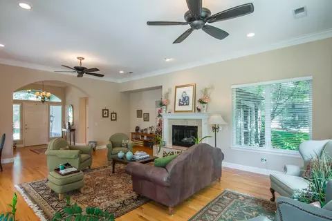 19709 Escada Ct, Redding, CA 96003 photo 5