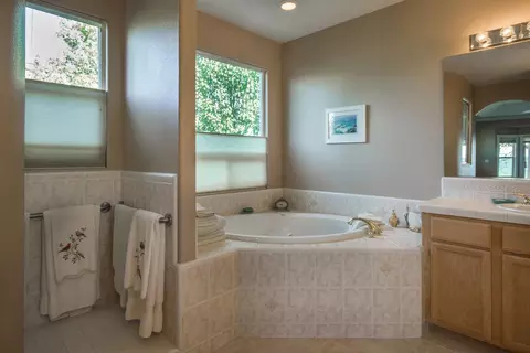 3297 Stanford Dr, Redding, CA 96003 photo 13