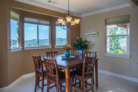 3297 Stanford Dr, Redding, CA 96003 photo 6