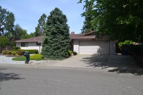 3720 Riverview Dr, Redding, CA 96001 photo 1