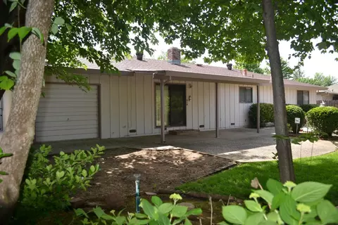 3720 Riverview Dr, Redding, CA 96001 photo 28