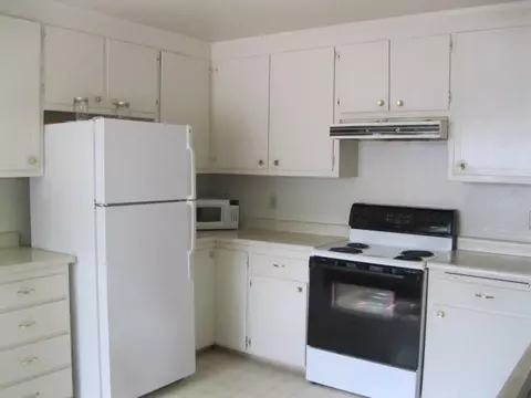 1605 Willis St, Redding, CA 96001 photo 4