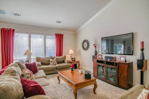 569 El Mango Dr, Redding, CA 96003 photo 7
